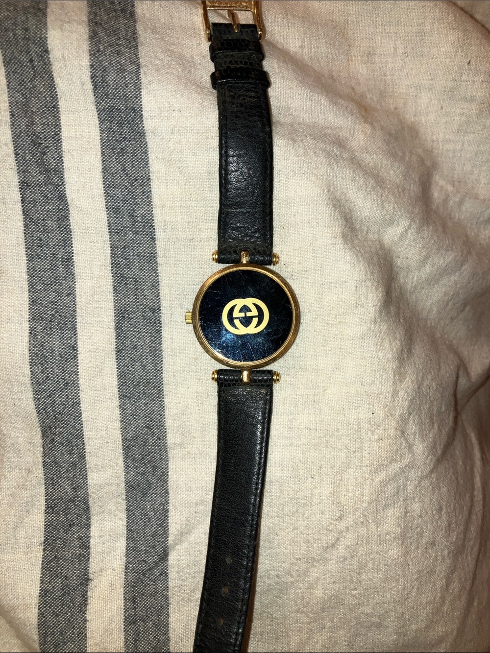 Gucci Black Dial Gold-Tone Men’s Leather Strap Watch - Picture 5 of 10